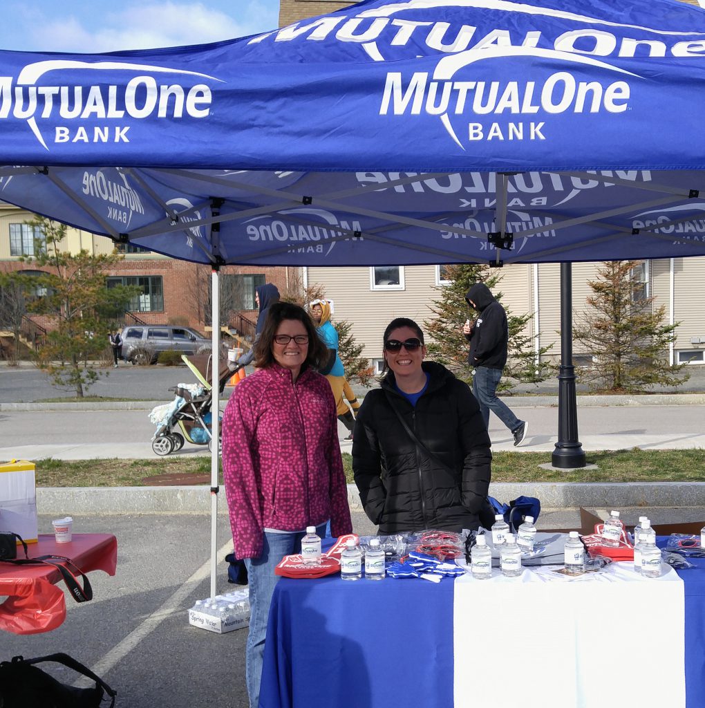 MutualOne Bank Employees at MutualOne Bank booth